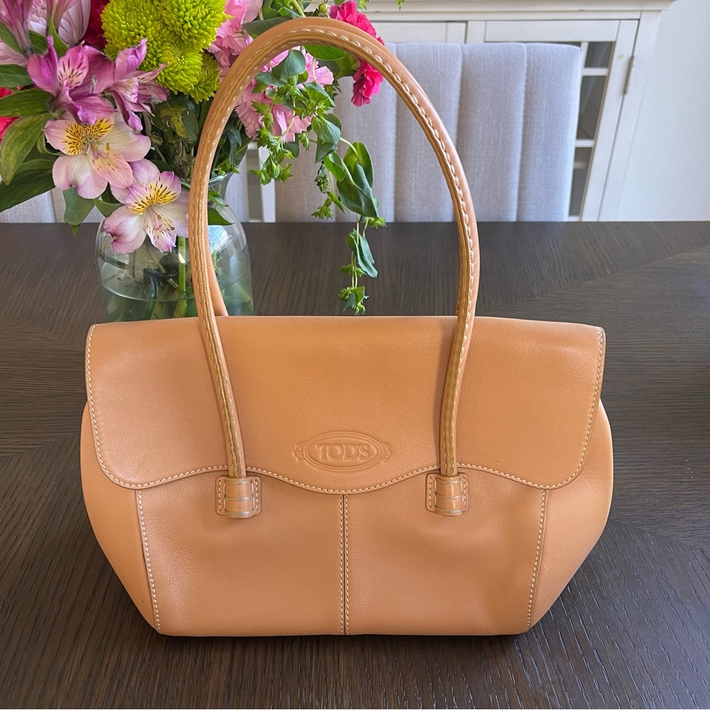 Tod’s D Bag Handbag - Camel / Tan Leather Shoulder Bag